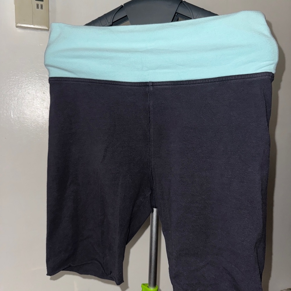 Old Navy Active Women’s Medium Fold-Over Waist Shorts - Black & Mint